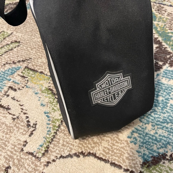 Harley-Davidson Saddlebag Cooler - Picture 2 of 8